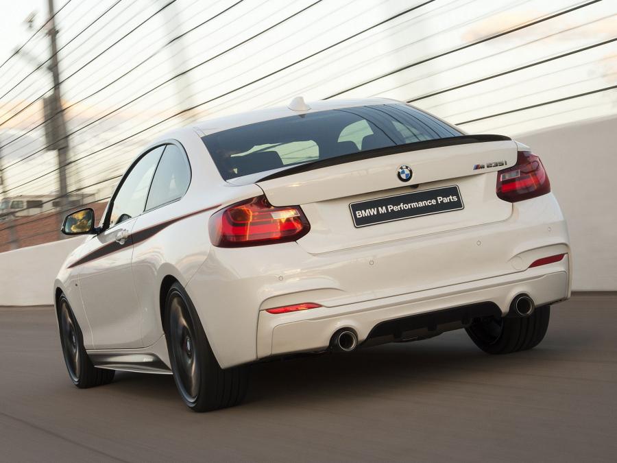  BMW M235i Coupe M Performance Accessories 2014 года  (фото 11 из 11)